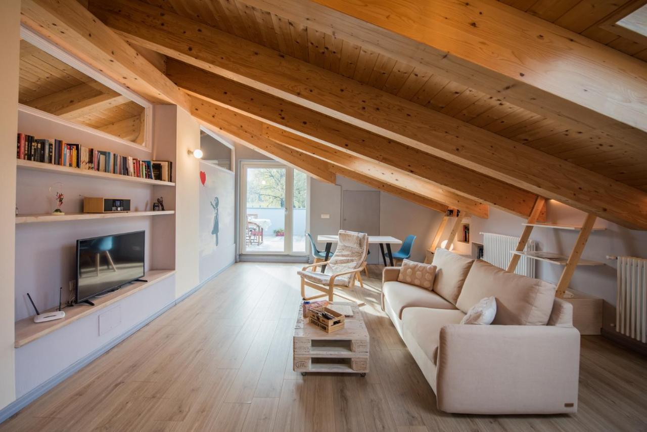 Loft 29 Mansardato Con Ampio Terrazzo Bussoleno エクステリア 写真